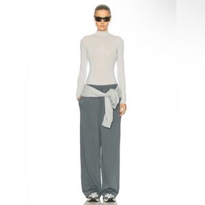 SKIMS Boyfriend Cotton Fleece Baggy Sweatpants in color Zircon NWT Sz XS